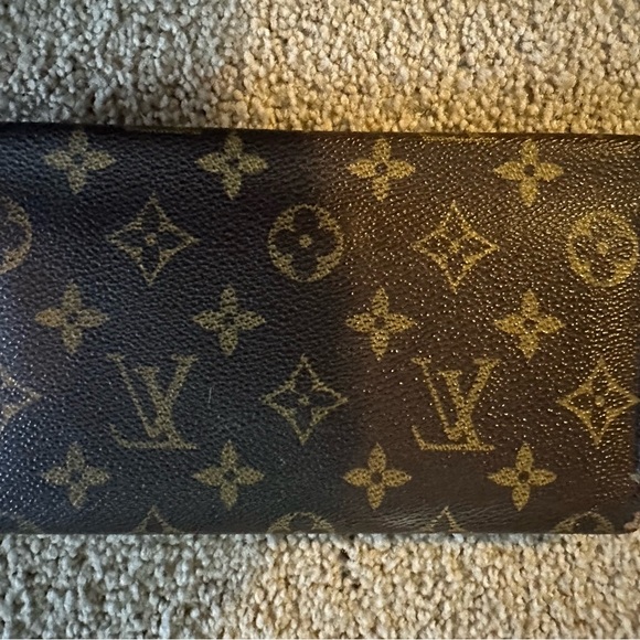 Louis Vuitton Brown Monogram Wallet - Picture 13 of 13